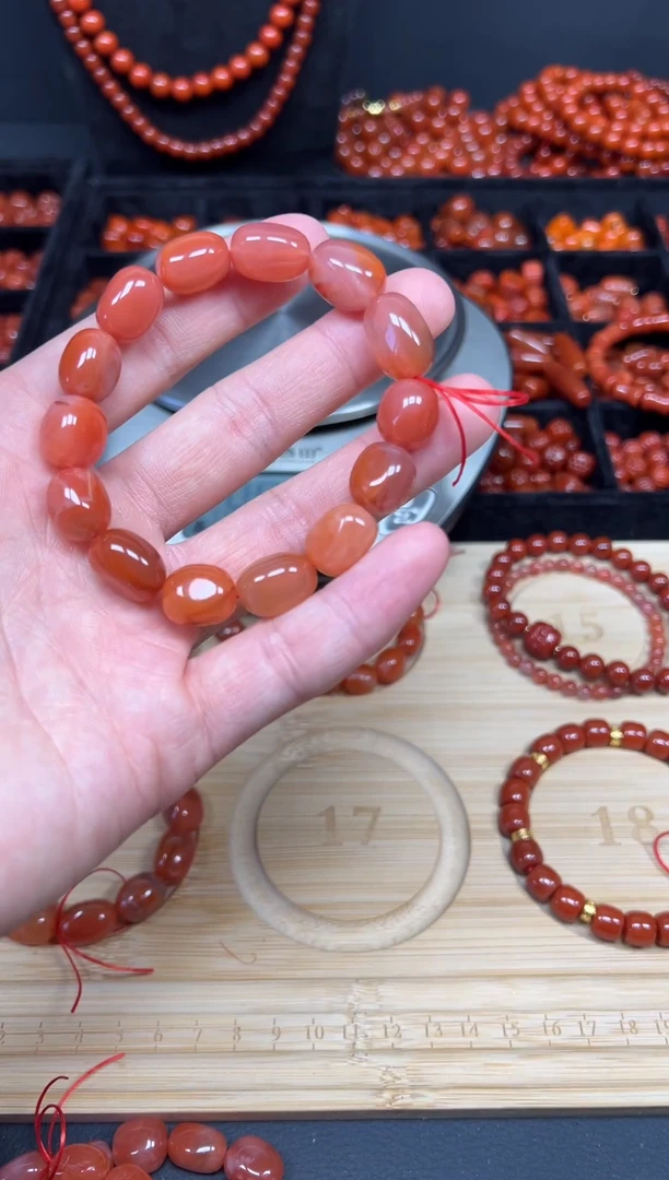 未镶嵌圆珠南红玛瑙随形豆