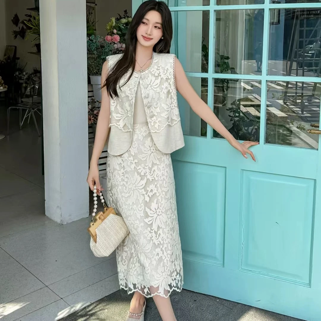 2025春季时尚新款重工刺绣马甲套装裙女宽松显瘦气质提花套装
