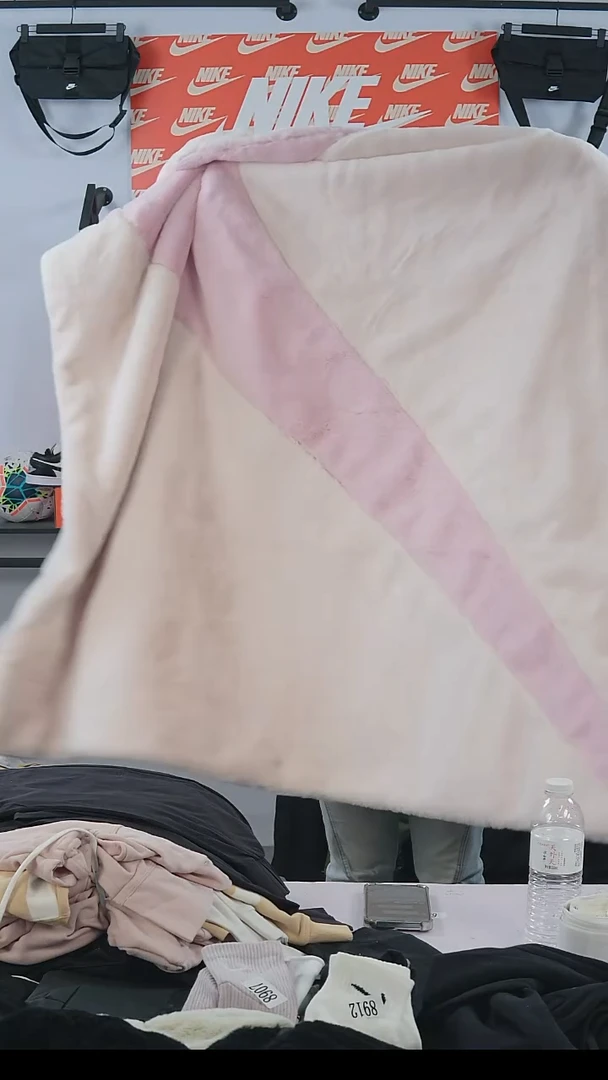 编码瑕疵修复过款直播间毛毯粉