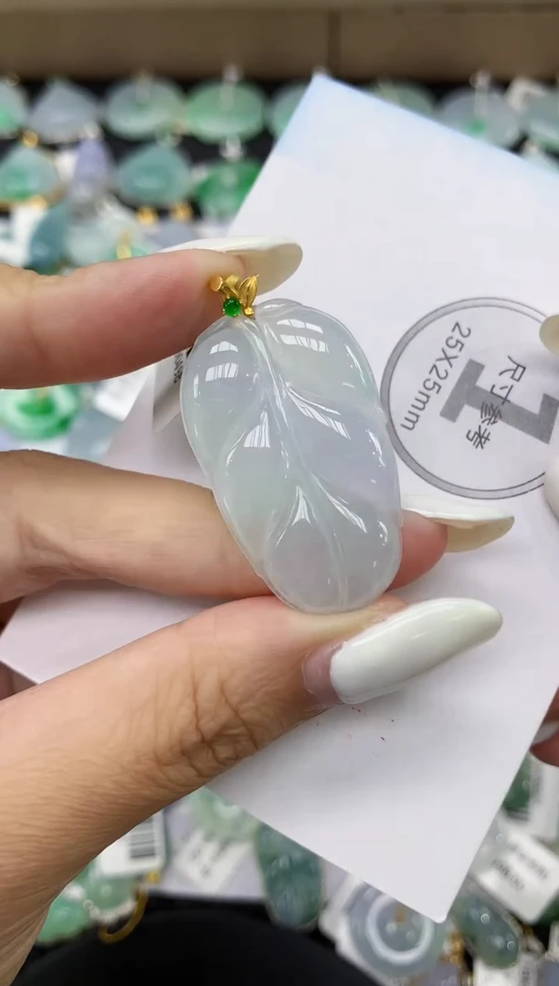 颈饰18K金镶嵌翡翠11111111111
