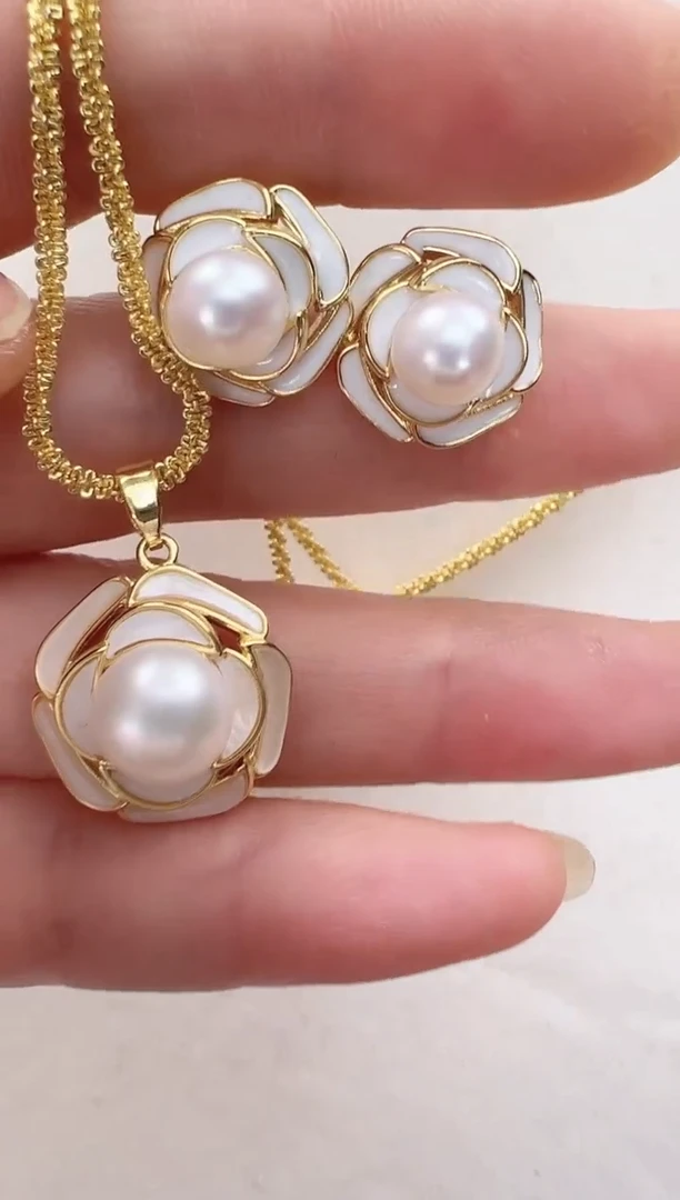 【闪购商品】淡水珍珠耳饰合金山茶花白色套装