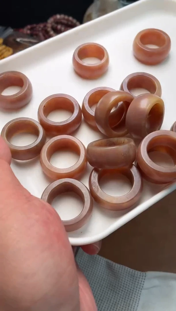 牛骨其他P1438-紫血扳指-有棕裂