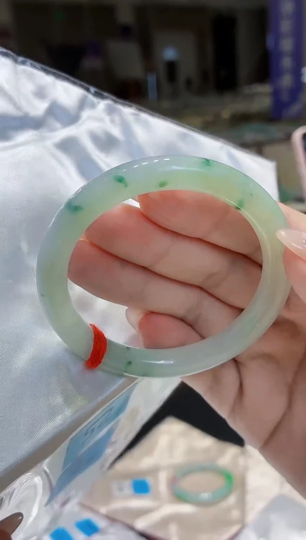 未镶嵌手镯翡翠翡翠手镯52