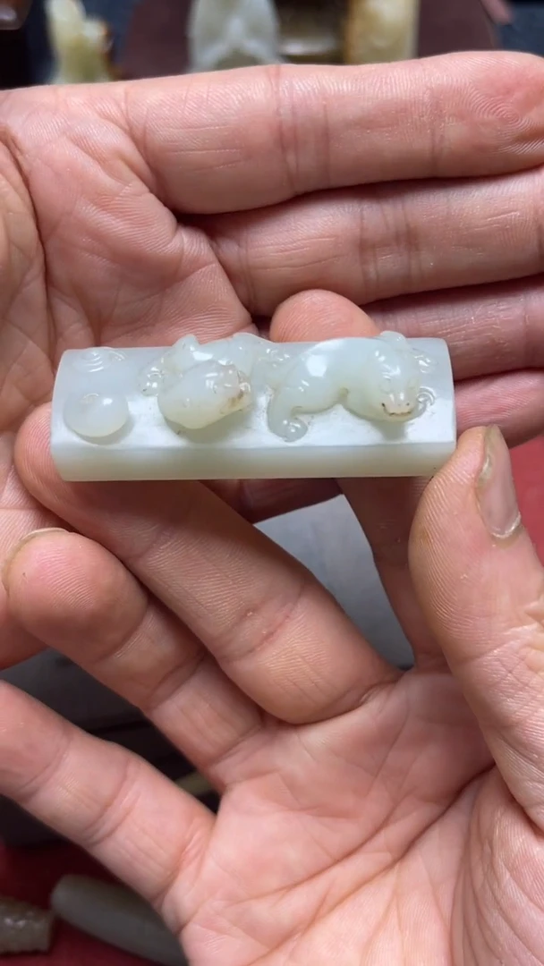 和田玉未镶嵌颈饰1