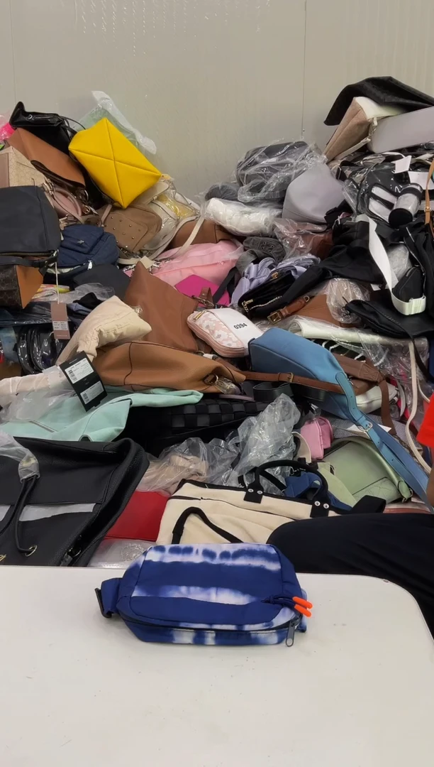 1工厂外贸库存尾货瑕疵女士包