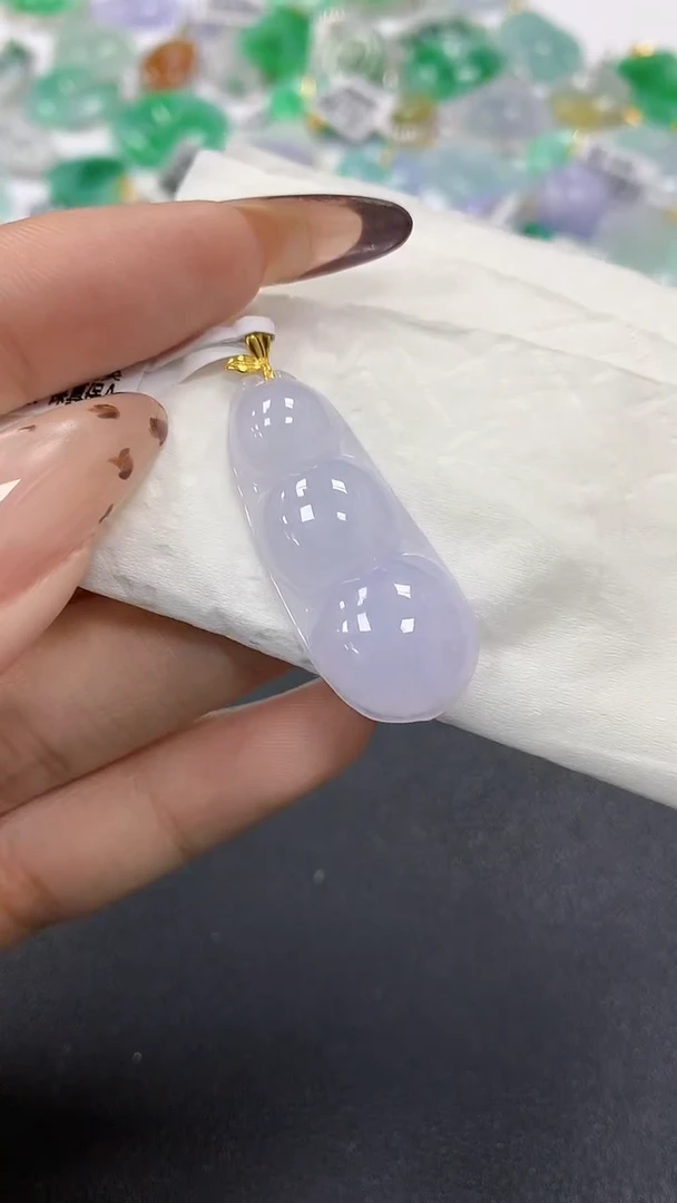 颈饰18K金镶嵌翡翠a货假一赔三支持复检百元上9元证书费自理