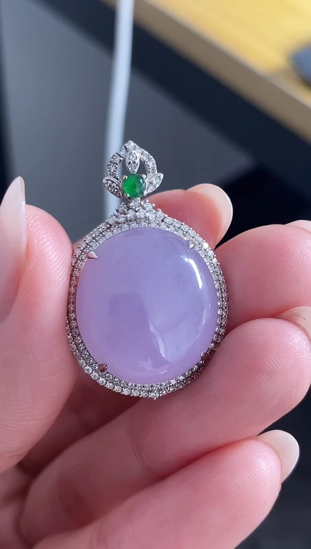 颈饰18K金镶嵌翡翠天然缅甸翡翠A货