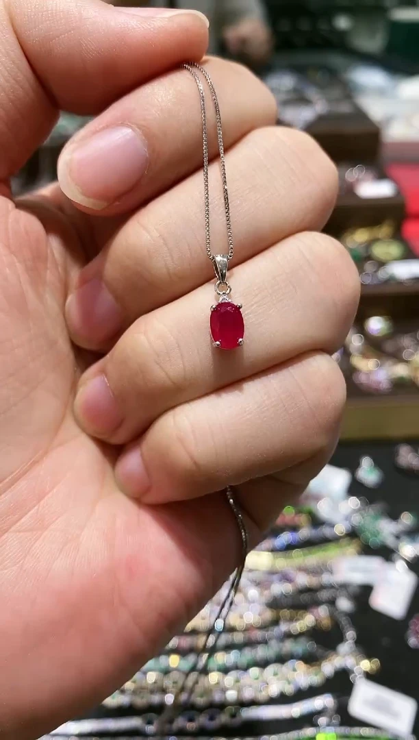 【闪购商品】红宝石颈饰银S925镶嵌吊坠