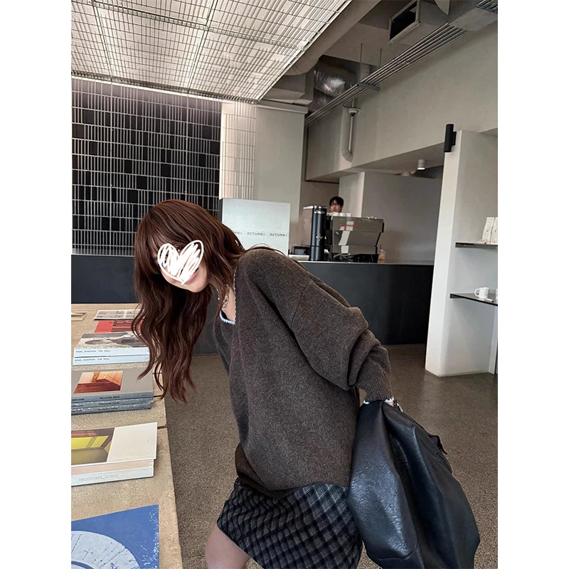 针织衫温柔慵懒风V领长袖女2025秋季新款软糯气质松弛感百搭毛衣