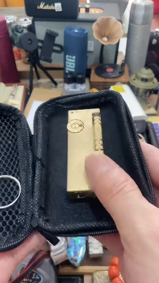 瓷片闪购商品  如图所示