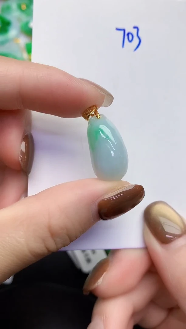 颈饰未镶嵌翡翠缅甸天然翡翠A货