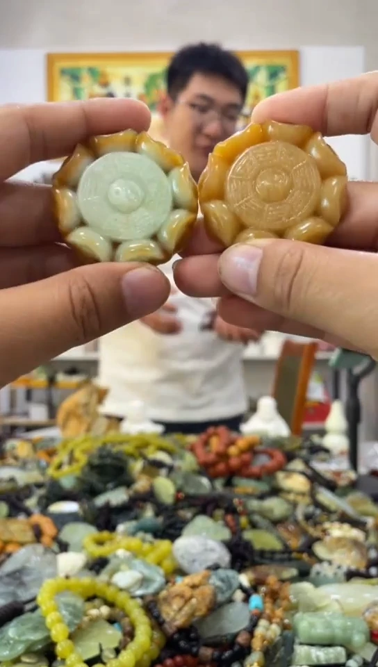 未镶嵌岫玉吊坠多样性发货发其中一件
