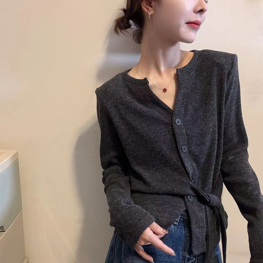 韩风v领系带收腰长袖t恤女早秋新款设计感显瘦时尚内搭打底上衣潮