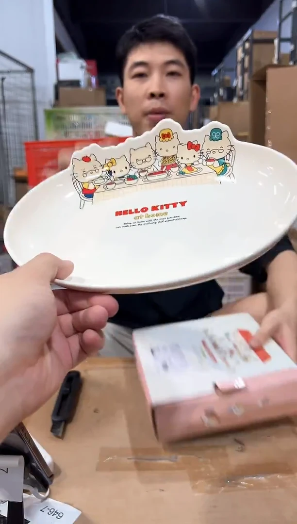 瓷片原盒kt猫一家人合集餐盘