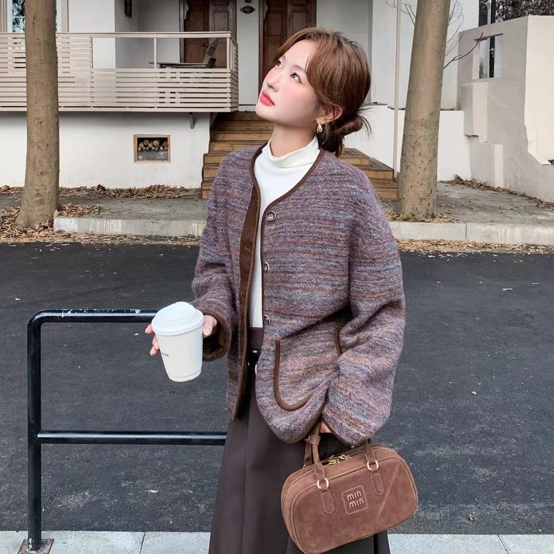 宽松型长袖圆领女秋季条纹短外套复古百搭时尚12023