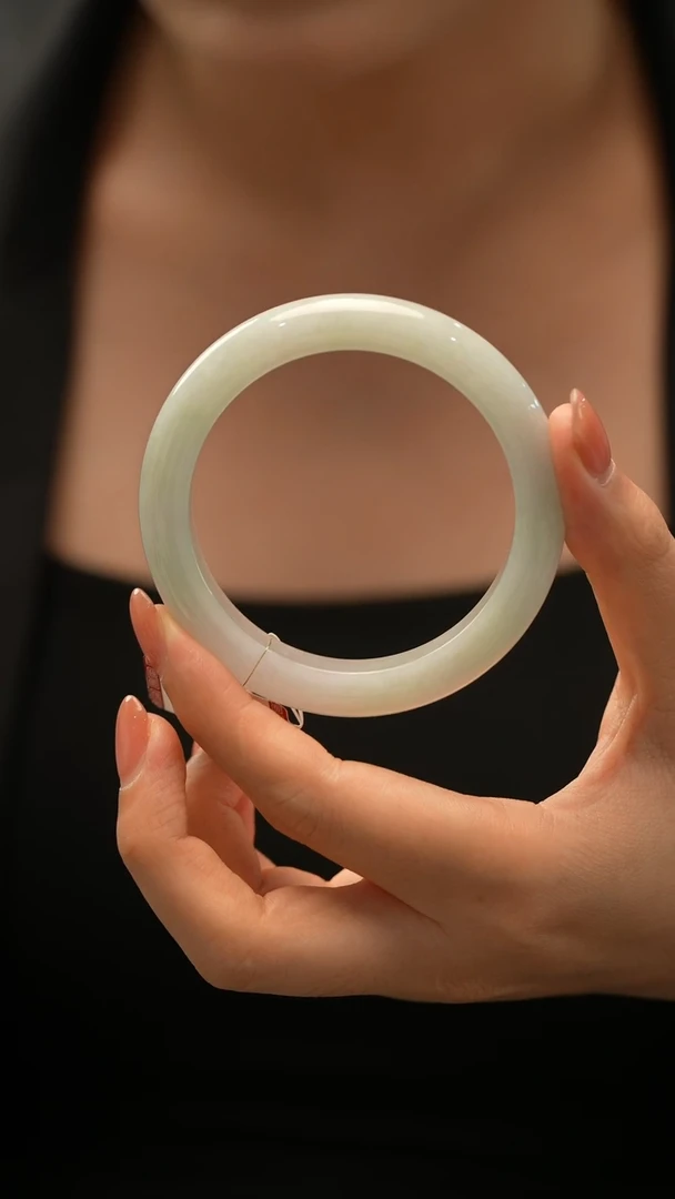 翡翠手镯未镶嵌84号