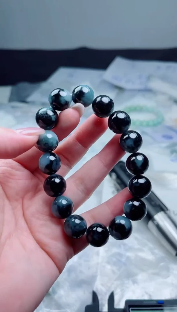 翡翠未镶嵌颈饰珠串