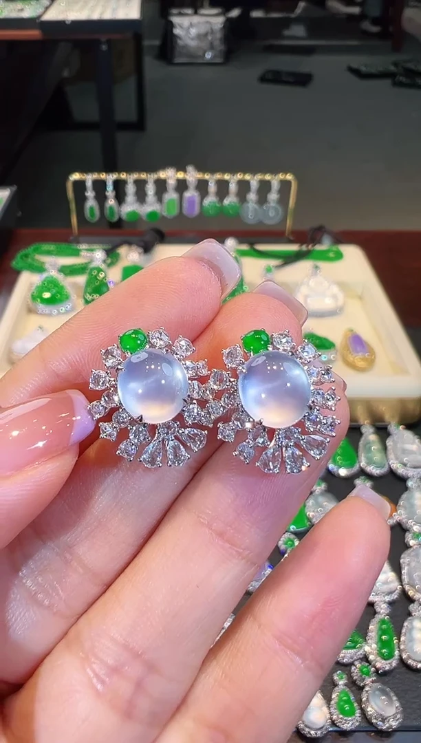 【闪购商品】翡翠耳饰18K金镶嵌翡翠