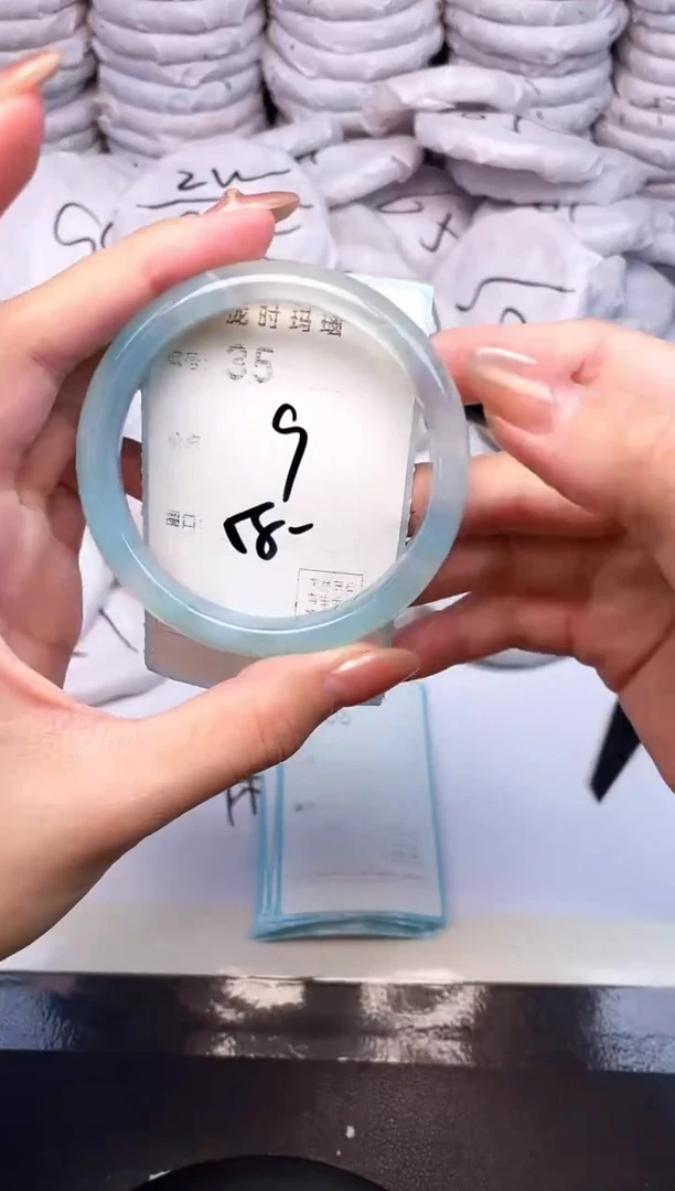 手镯玛瑙/玉髓未镶嵌35