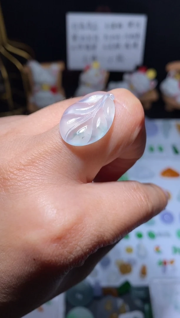 未镶嵌定制翡翠叶子