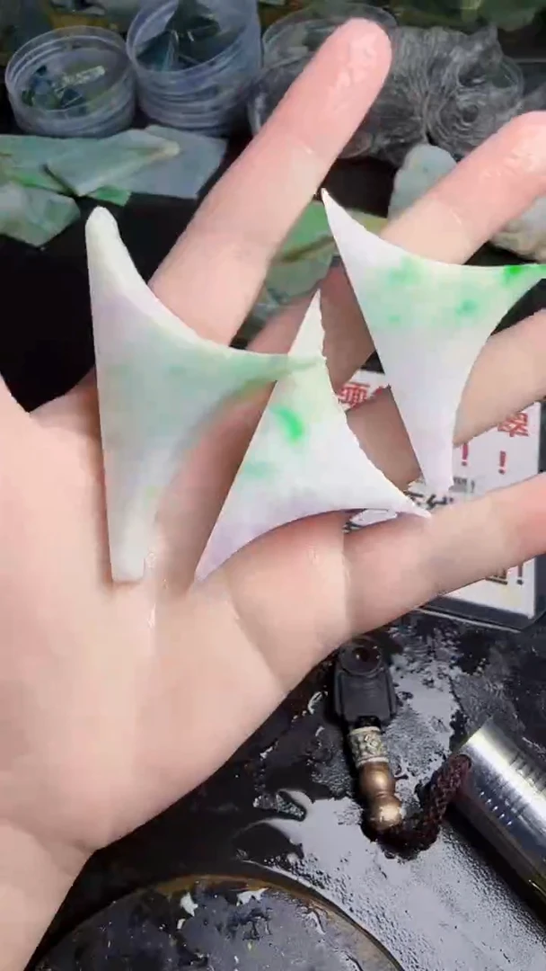 未镶嵌挂件翡翠天然翡翠080