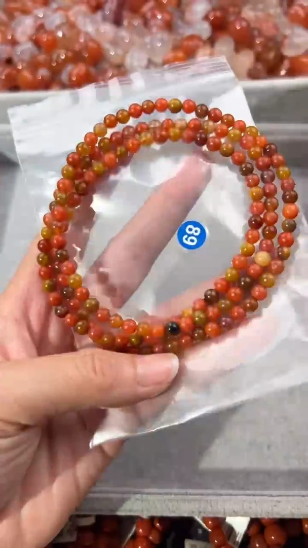 南红玛瑙手串未镶嵌5+