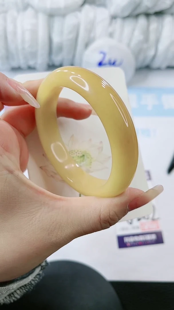 【闪购商品】石英质玉手镯未镶嵌 多样性发货V282