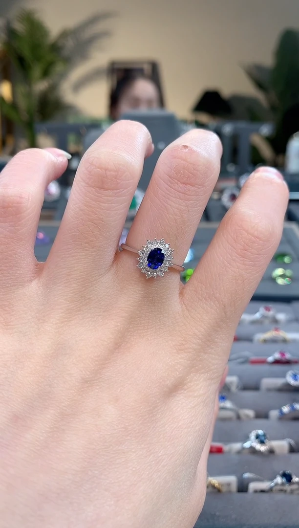 【闪购商品】蓝宝石戒指18K金镶嵌蓝宝石