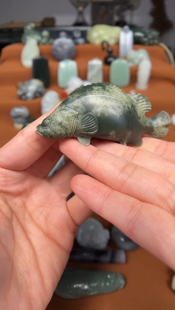 【闪购商品】和田玉颈饰未镶嵌鱼