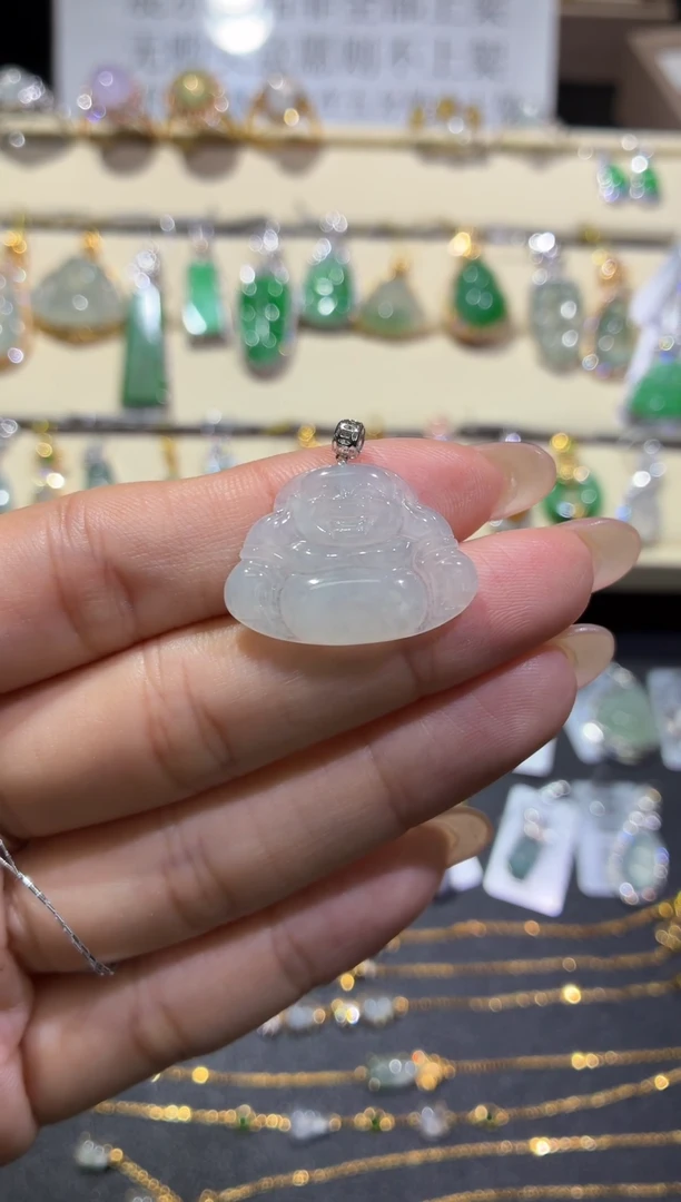 翡翠18K金镶嵌颈饰天然翡翠A货