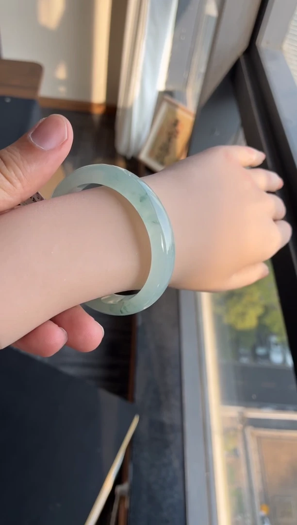 未镶嵌手镯翡翠55号53.3*12.6*8正圈