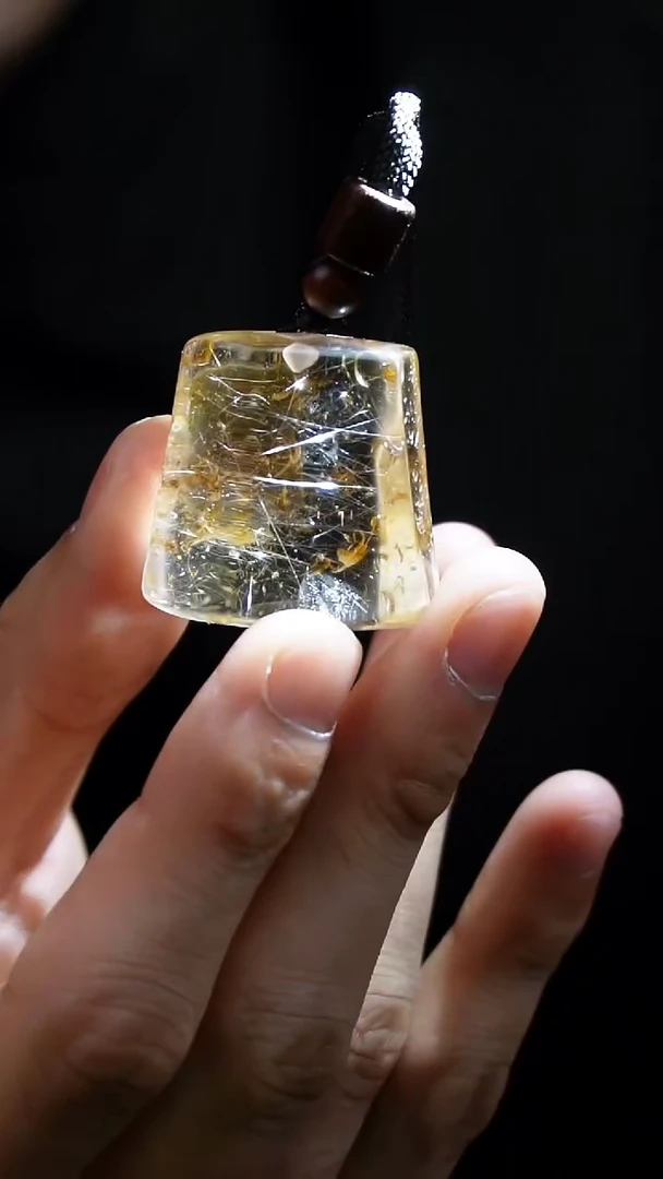 吊坠(赠链)未镶嵌水晶水晶