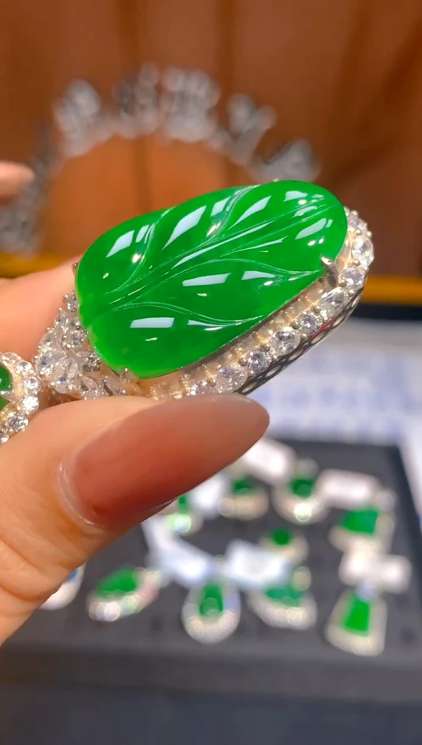 【闪购商品】定制翡翠未镶嵌73定制翡翠-多样性发货（发其一）