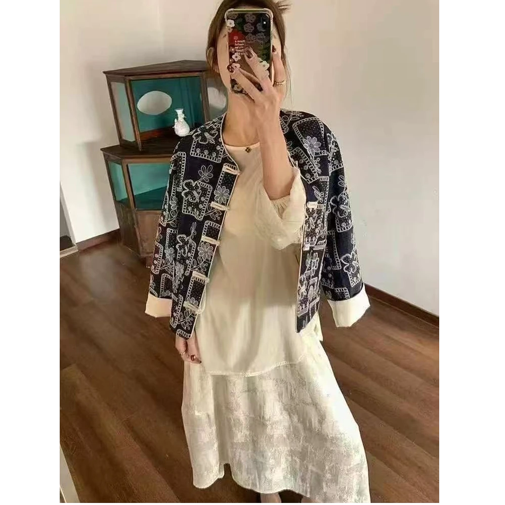 2025春新款国风刺绣时尚百搭圆领宽松显瘦长袖女装提花牛仔外套