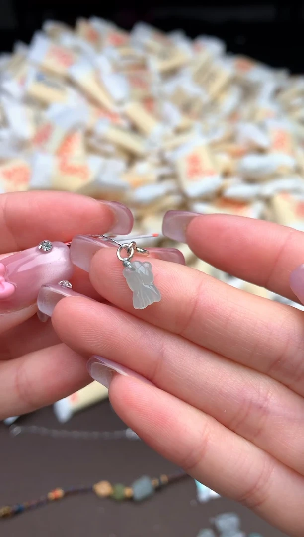 【闪购商品】翡翠挂件银S925镶嵌 —