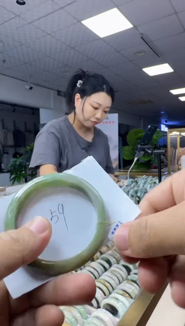 未镶嵌手镯翡翠缅甸翡翠