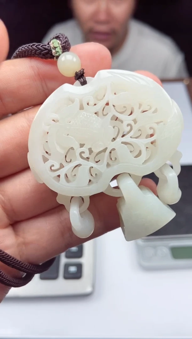 定制和田玉天然和田玉拍一发一