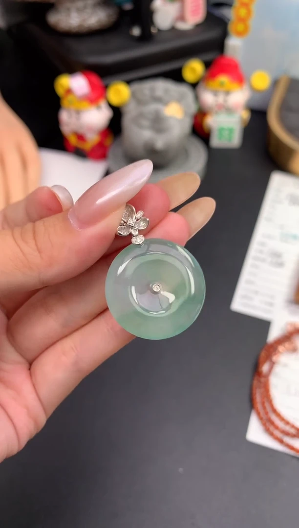 翡翠18K金镶嵌颈饰模式推广期48小时鉴赏期