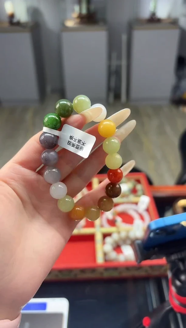 手串未镶嵌和田玉董小姐推荐 多样性发货 拍一发一db12