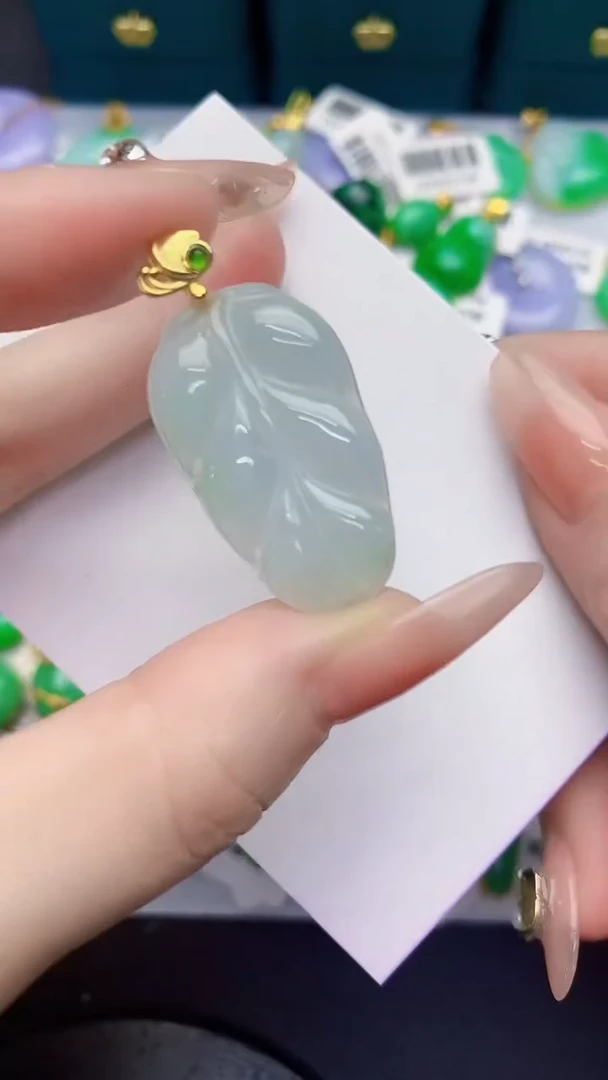 颈饰未镶嵌翡翠缅甸天然翡翠A货