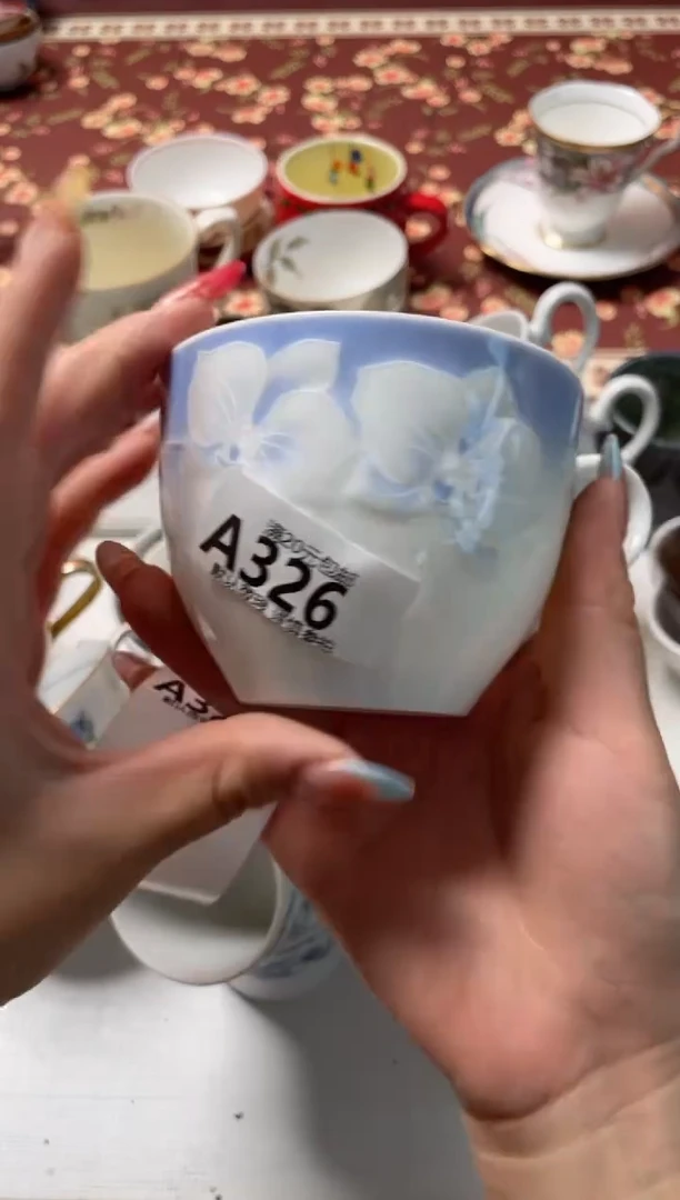 瓷片虚*魚瓷器瓷器A326