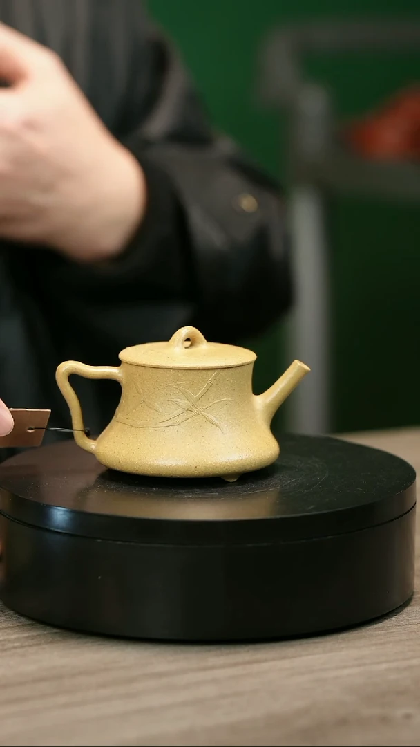 茶壶紫砂@****！H2256陈春芬段泥贴竹柱瓢