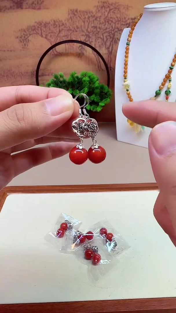 银S925镶嵌南红玛瑙耳饰E84