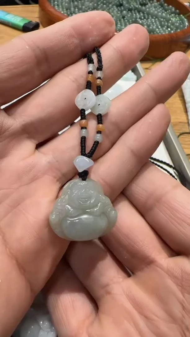 颈饰未镶嵌翡翠吊坠