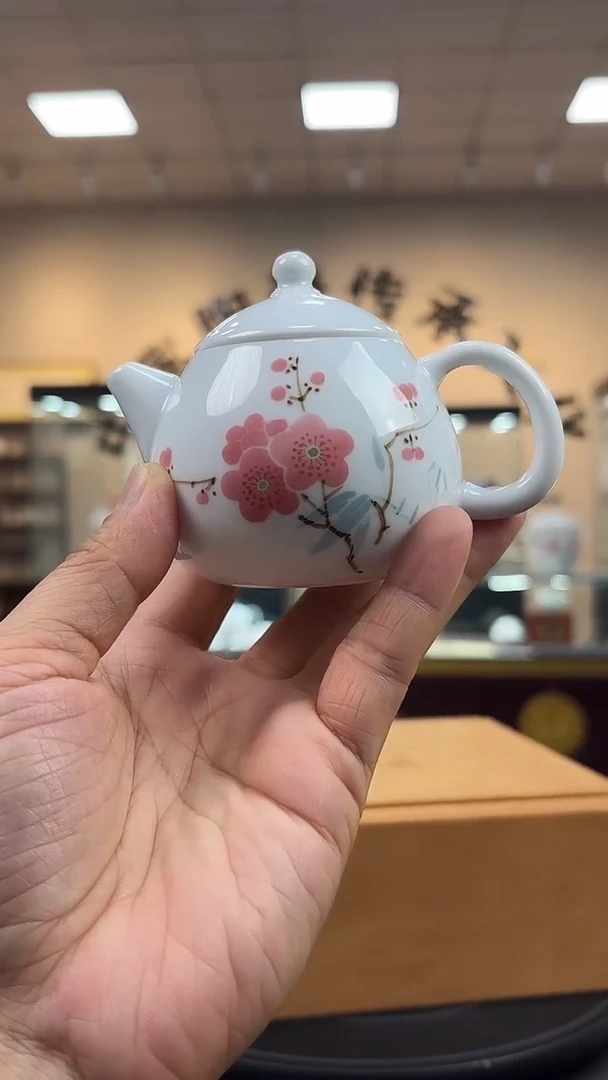 壶瓷翠竹红梅手掌壶