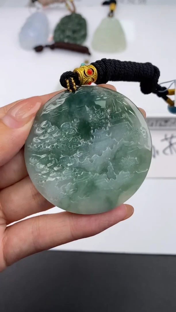 未镶嵌挂件翡翠303187  多人