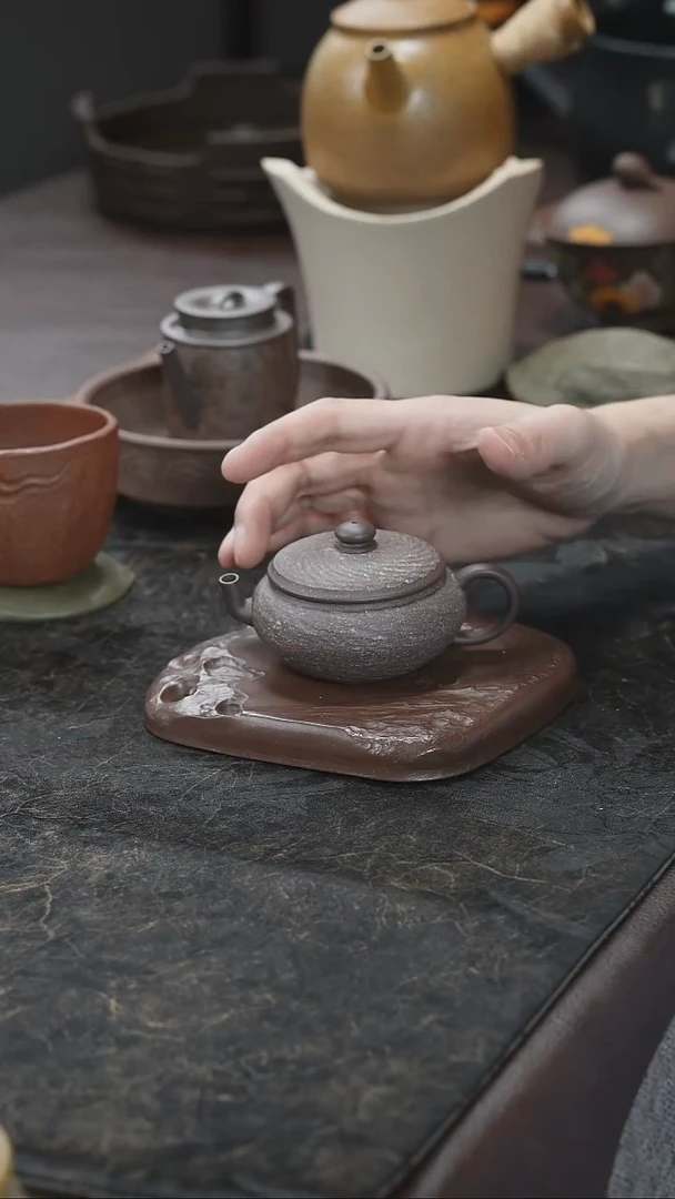 九隐茶器得缘紫砂壶