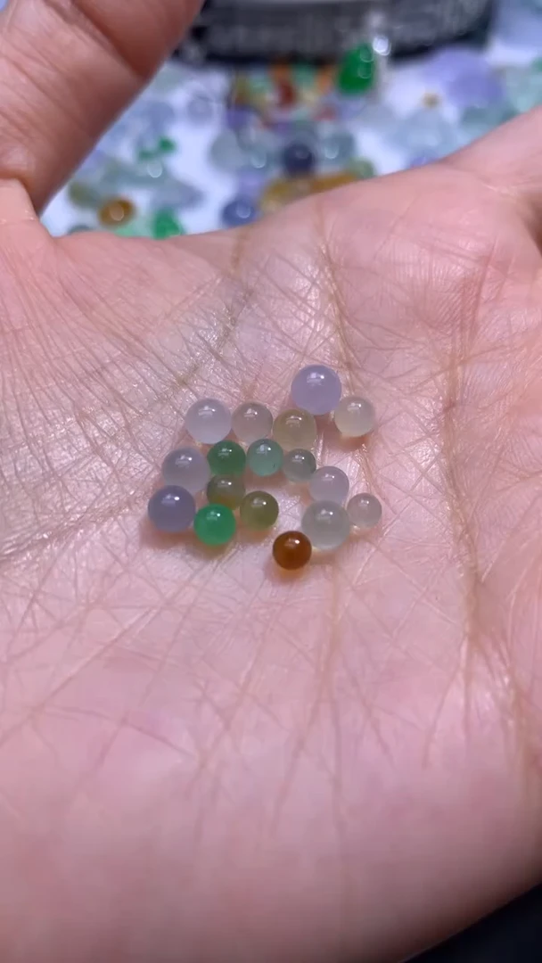 未镶嵌定制翡翠未镶嵌 定制翡翠