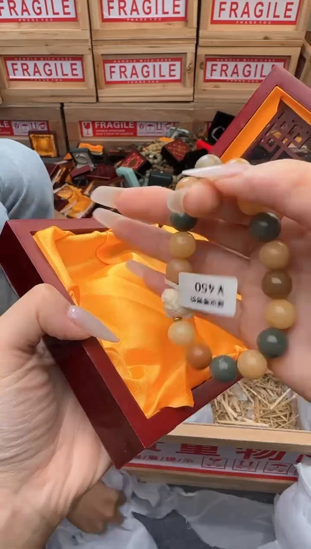 精美手串（无礼盒）