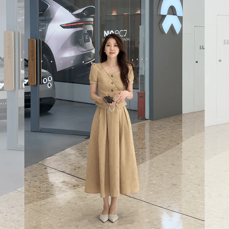 【大梦私服】壹壹夏季高级感气质收腰卡其千金套装上衣+高腰半裙